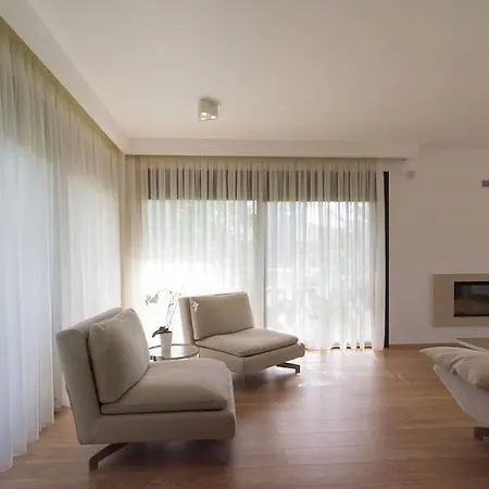 Samaya House Villa *