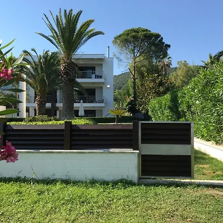 Samaya House Villa *